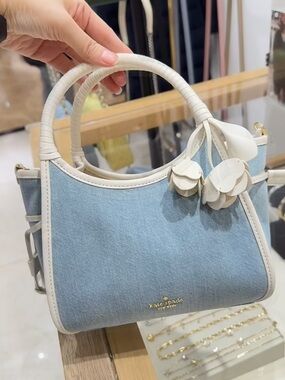 NWT Kate Spade Stash Denim Floral Small Carryall Bag🩵 Authentic
